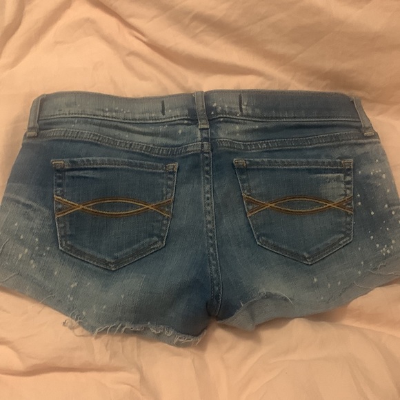 Abercrombie and Fitch shorts - Picture 2 of 2